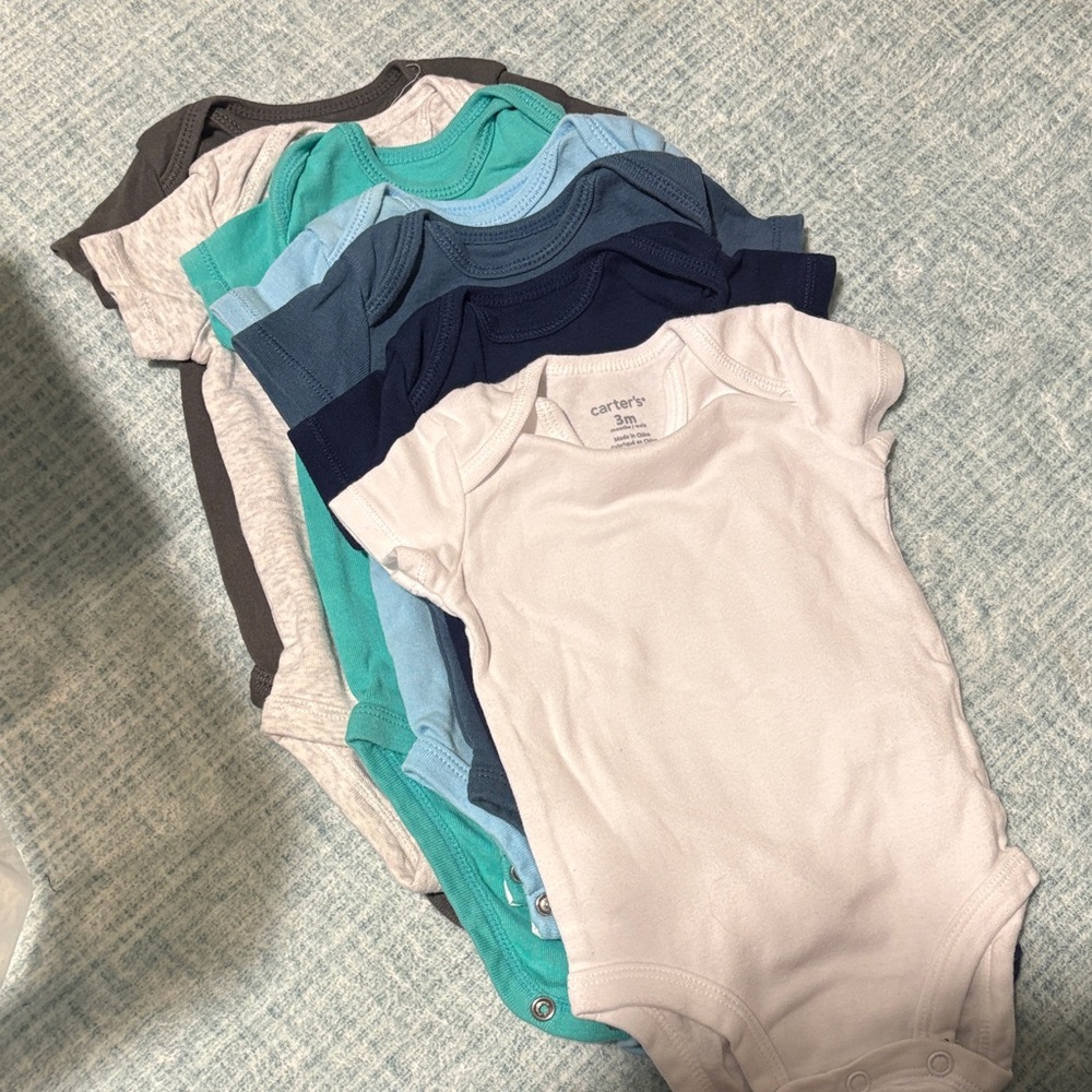 Carter's Onesie Set of 7, solid colors, 0-3 months